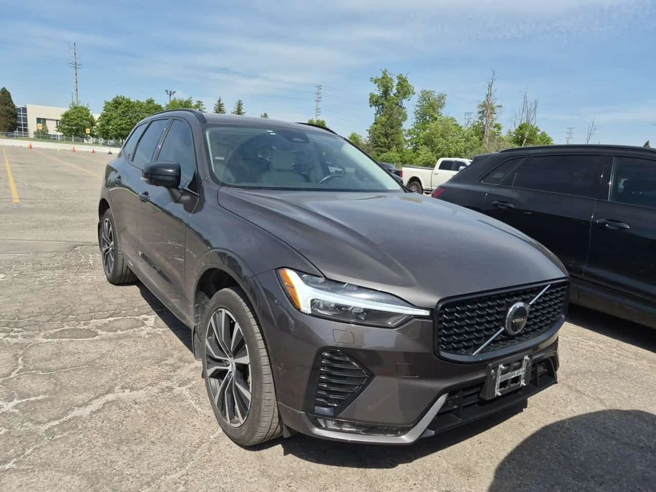 Volvo XC60 * PLUS DARK THEME * CARFAX * Един собственик * , снимка 2 - Автомобили и джипове - 54915847