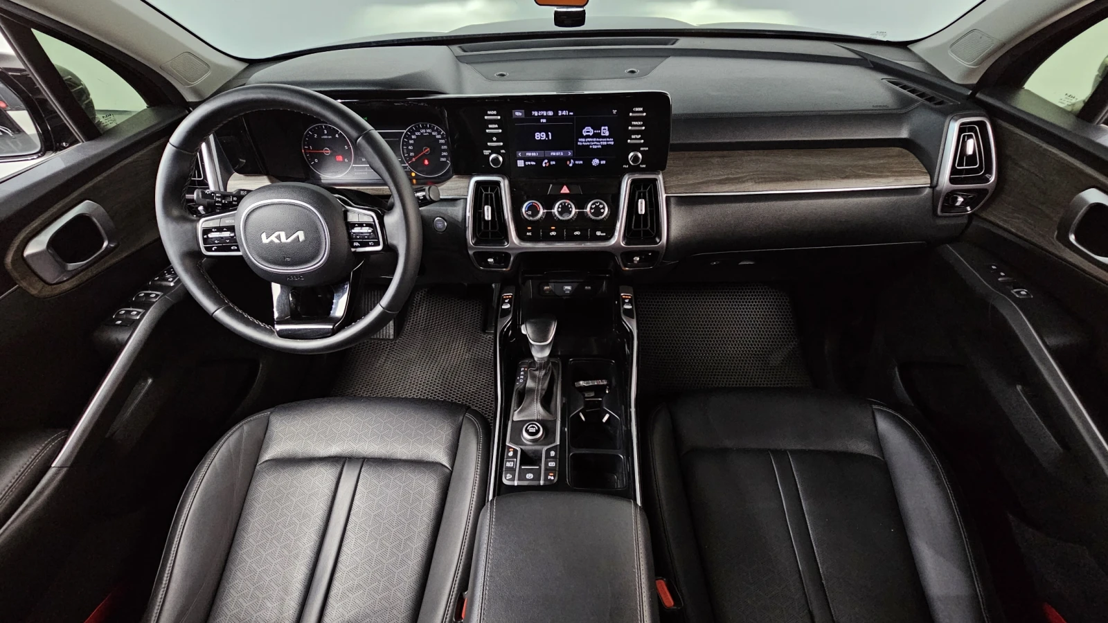 Kia Sorento 2.2* ПОДГРЕВ ВОЛАН* КРАЙНА ЦЕНА, снимка 7 - Автомобили и джипове - 55336583