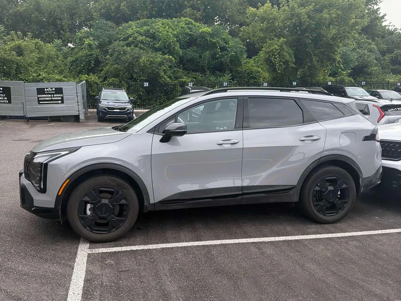 Kia Sportage X Line AWD | CARFAX | АВТОКРЕДИТ БЕЗ ПЪРВОНАЧАЛНА , снимка 3 - Автомобили и джипове - 55631028