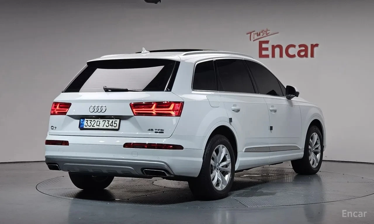 Audi Q7 * 45 TFSI Quattro * , снимка 2 - Автомобили и джипове - 56725983