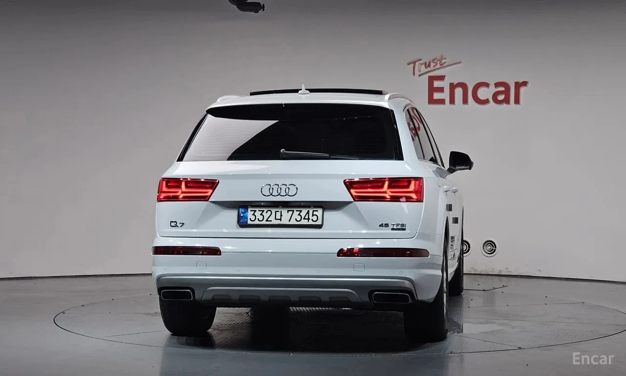 Audi Q7 * 45 TFSI Quattro * , снимка 4 - Автомобили и джипове - 56725983