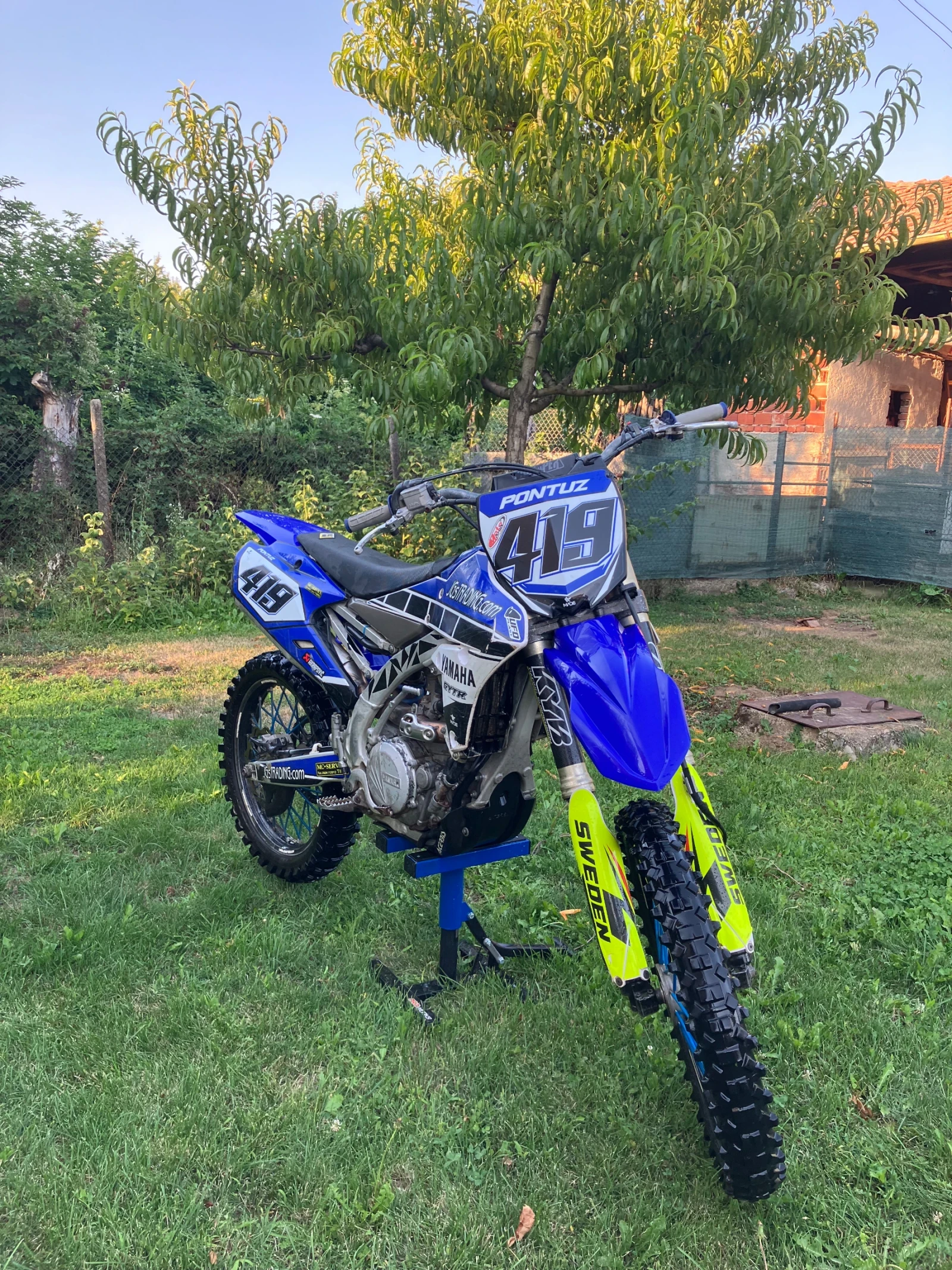 Yamaha Yzf