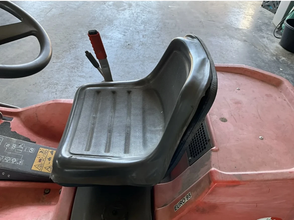 Сенокосачка Друга марка Husqvarna Rider 13 C  - изображение 7