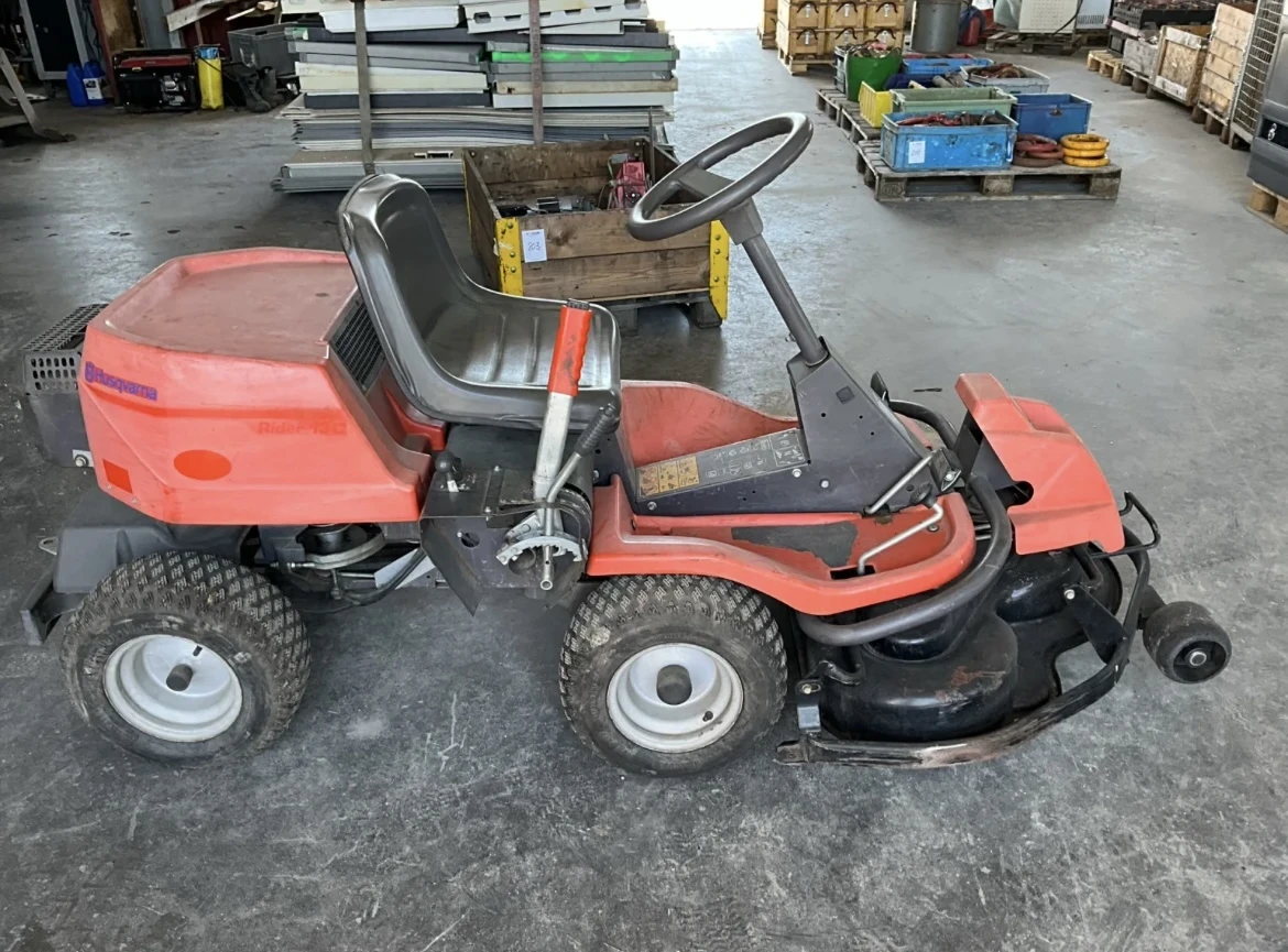 Сенокосачка Друга марка Husqvarna Rider 13 C  - изображение 4