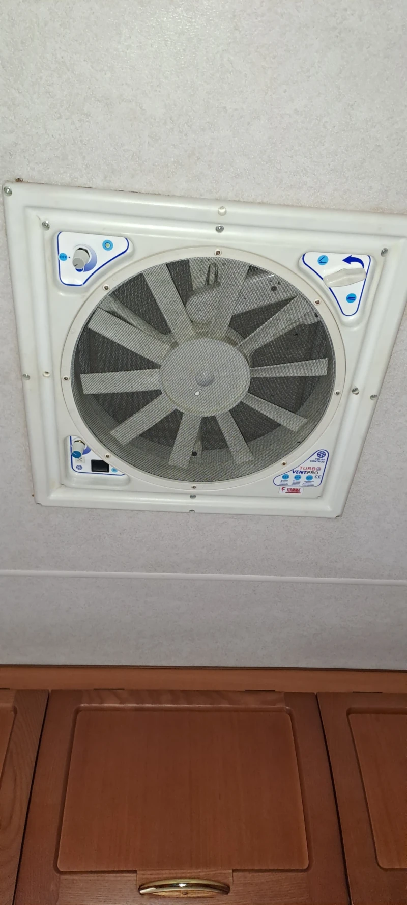 Кемпер Elnagh, снимка 14 - Каравани и кемпери - 53565311