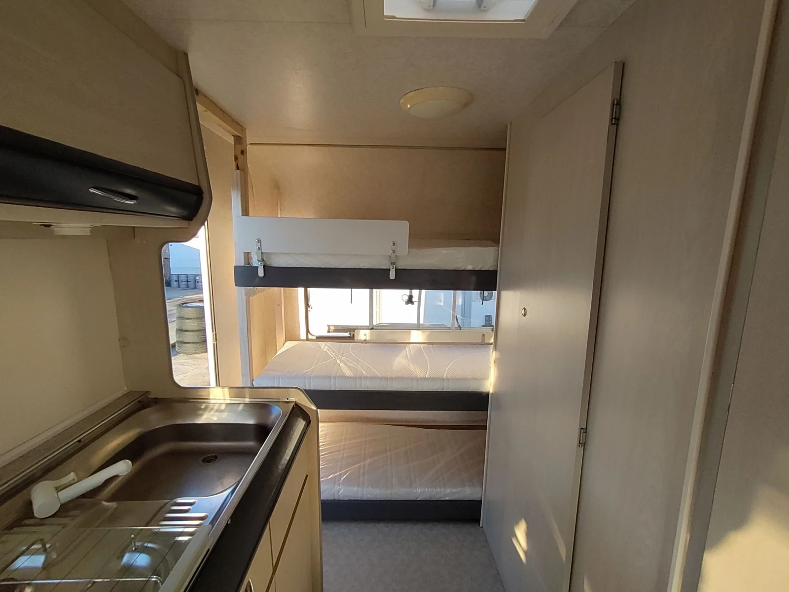 Каравана Beyerland Sprite 400 Бойлер Форселт  - изображение 10