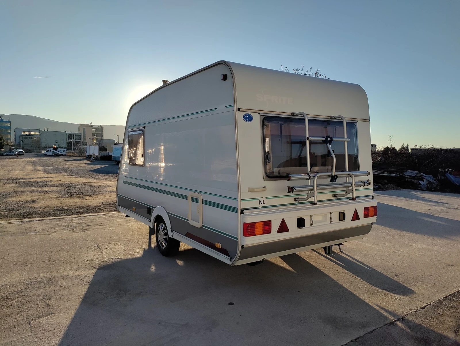 Каравана Beyerland Sprite 400 Бойлер Форселт  - изображение 4