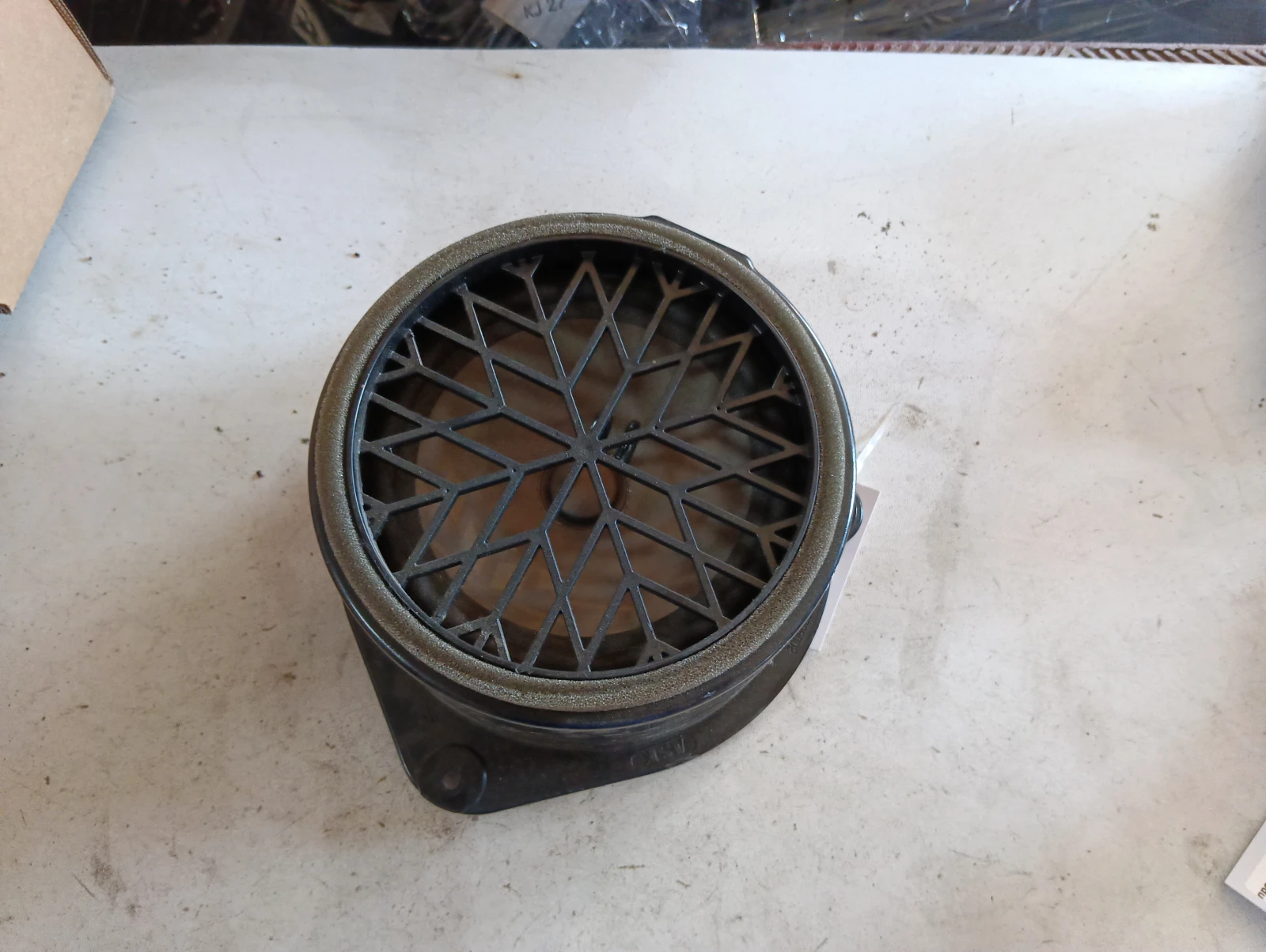 задна тонколона 4F0035415 Audi A6
