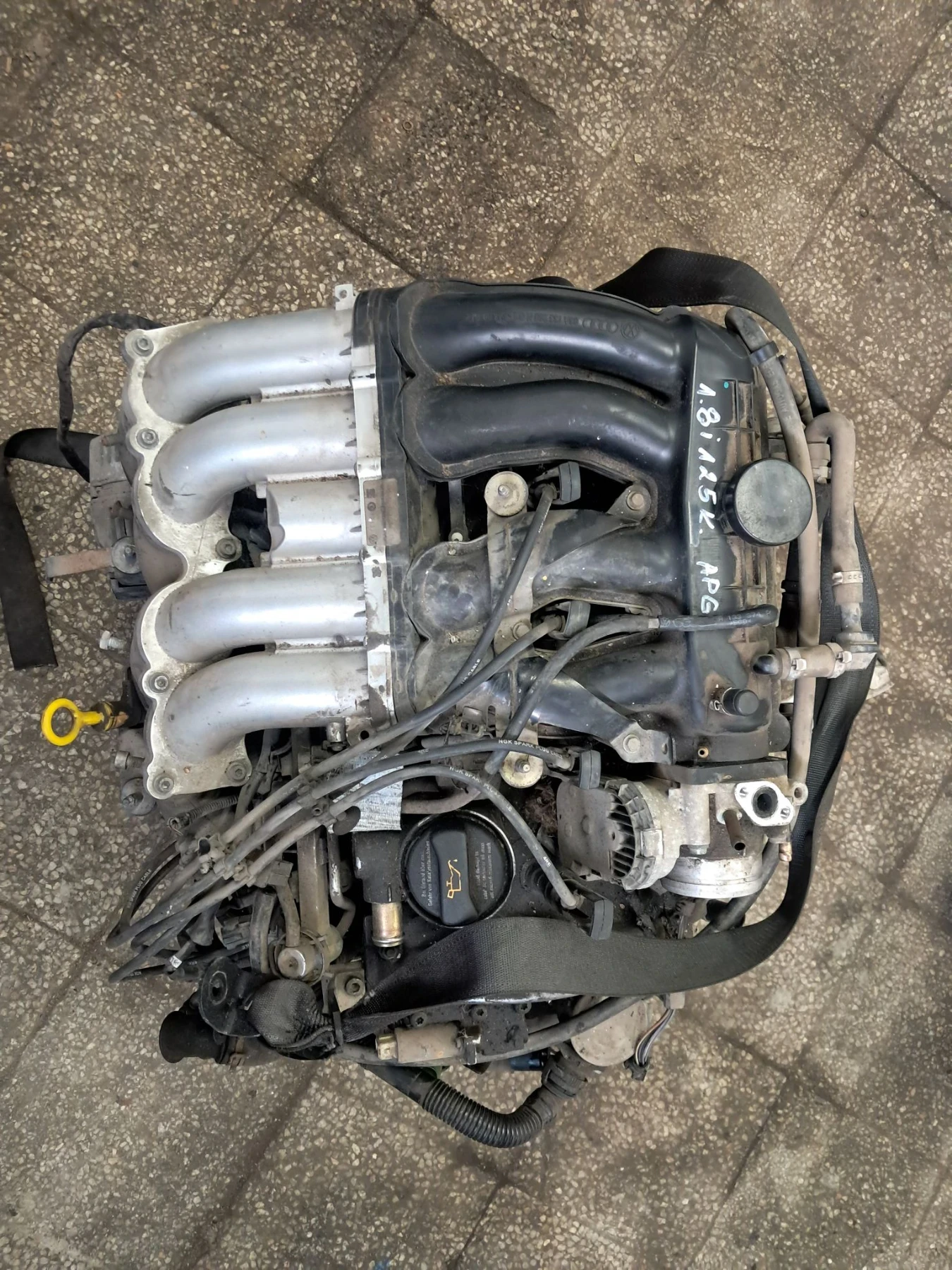 �������� �� ����  ����  VW 1.8  125 �.�. APG | Mobile.bg � ����������� 1