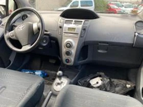 Toyota Yaris На части, снимка 8