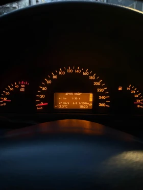 Mercedes-Benz 220 CDI, снимка 12