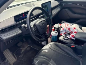 Ford Mustang Mach-E * Premium * CARFAX * БЕЗ ПЪРВОНАЧАЛНА ВНОСКА, снимка 5