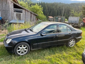 Mercedes-Benz C 220 На части, снимка 4