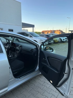 Обява за продажба на Toyota Avensis 1.8VVT-i l Автомат ll Газ ll Мултимедия ll Екстри  ~16 499 лв. - изображение 6