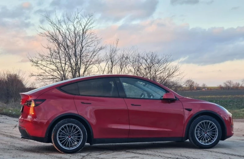 Tesla Model Y Термопомпа ЛФП батерия, снимка 6 - Автомобили и джипове - 48564564