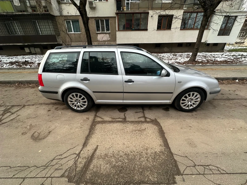 VW Golf, снимка 3 - Автомобили и джипове - 48767351