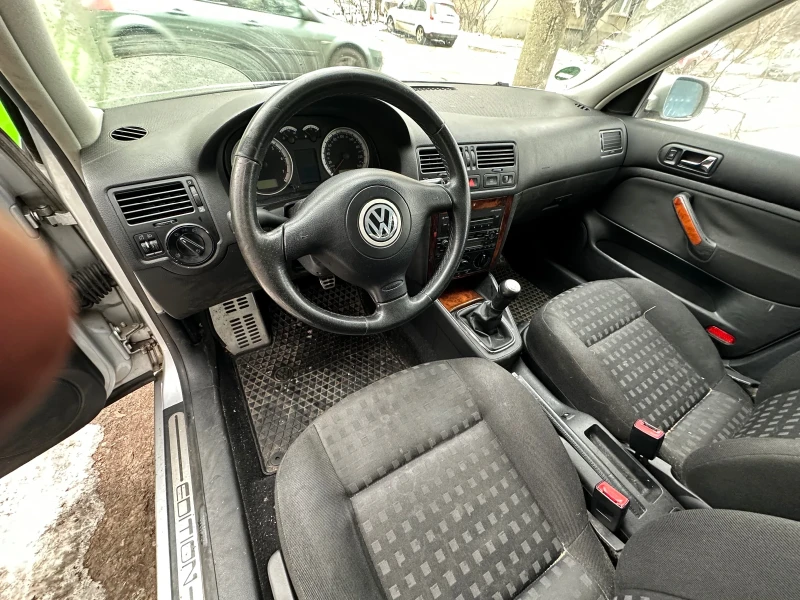 VW Golf, снимка 13 - Автомобили и джипове - 48767351