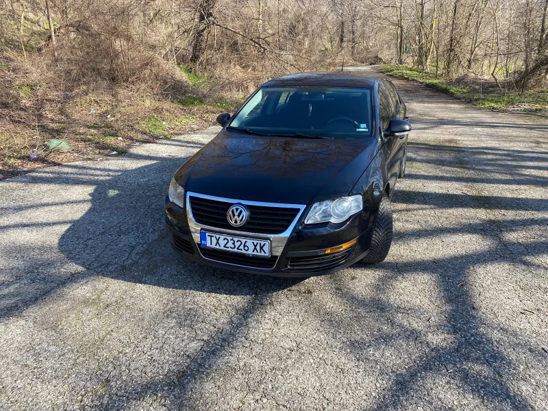 VW Passat, снимка 1 - Автомобили и джипове - 49392157