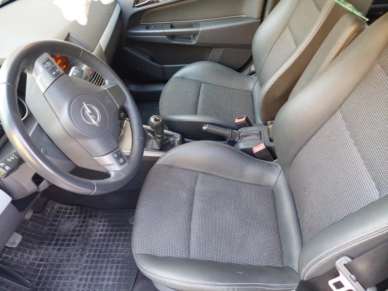 Opel Astra, снимка 9 - Автомобили и джипове - 52181039
