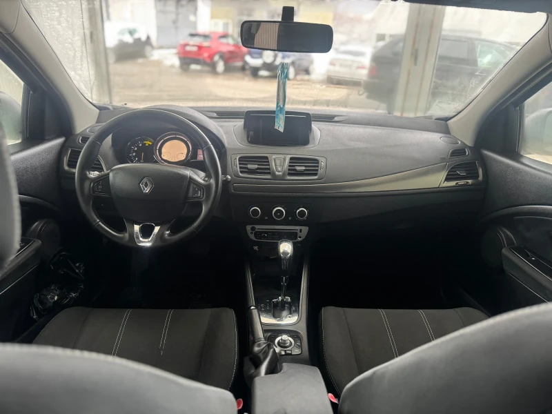 Renault Megane 1.6dci АВТОМАТИК, снимка 7 - Автомобили и джипове - 53057737