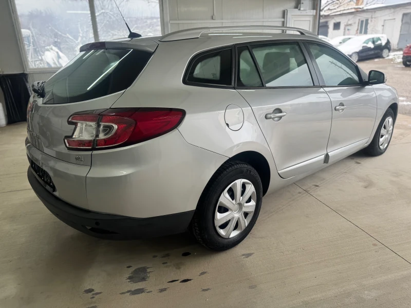 Renault Megane 1.6dci АВТОМАТИК, снимка 4 - Автомобили и джипове - 53057737