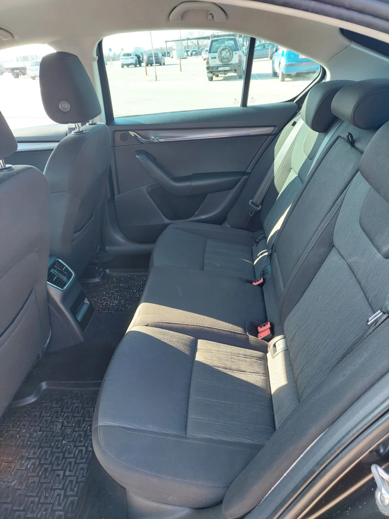 Skoda Octavia 3 Facelift 2.0 TDI 150hp 4x4 DSG7, снимка 14 - Автомобили и джипове - 53222376