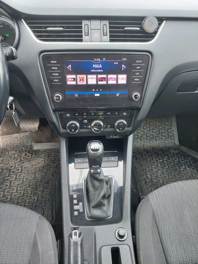 Skoda Octavia 3 Facelift 2.0 TDI 150hp 4x4 DSG7, снимка 10 - Автомобили и джипове - 53222376