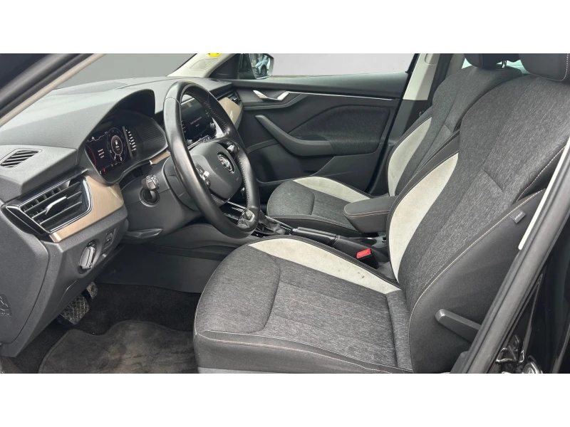 Skoda Scala 1.6 TDi DSG, Месечна вноска от 245  , снимка 12 - Автомобили и джипове - 53462281