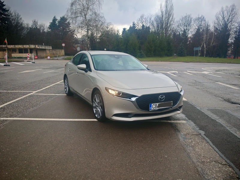 Mazda 3 2.0 Skyactiv-G/150 кс/фабрична гаранция, снимка 2 - Автомобили и джипове - 53575584