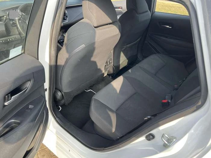 Toyota Corolla 1.8.HiBRIT., снимка 8 - Автомобили и джипове - 55898431