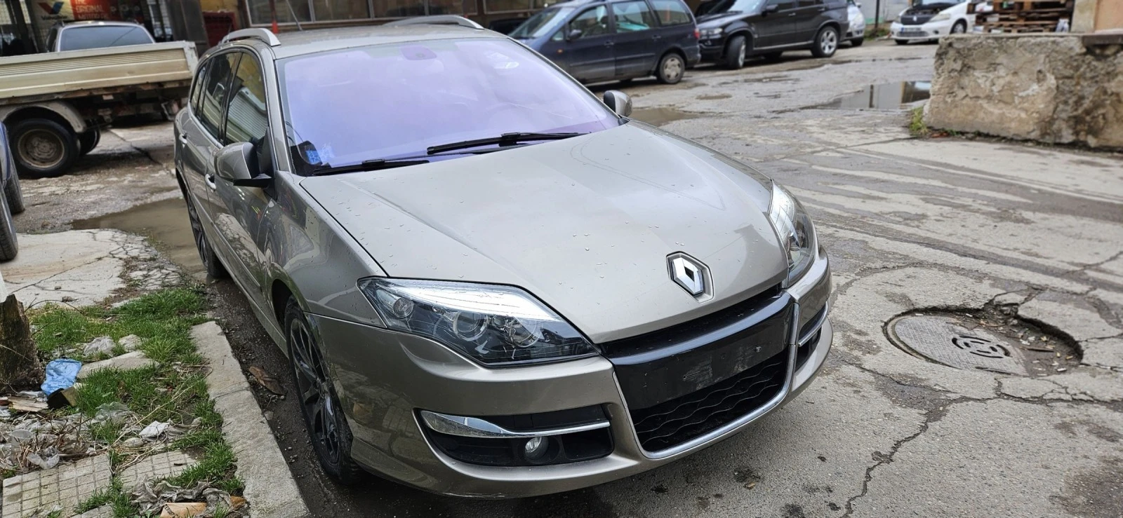 Renault Laguna Sport 4control 178к.с 2013 евро 5б - изображение 2