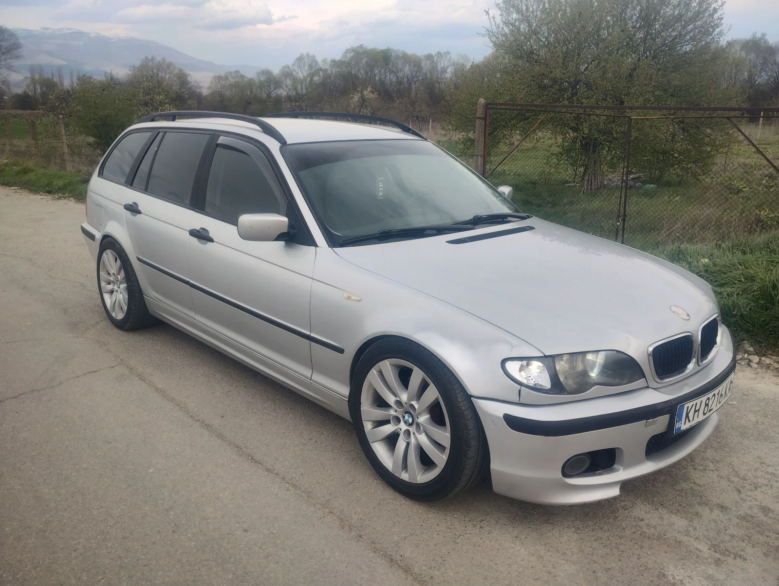 BMW 320  - изображение 2