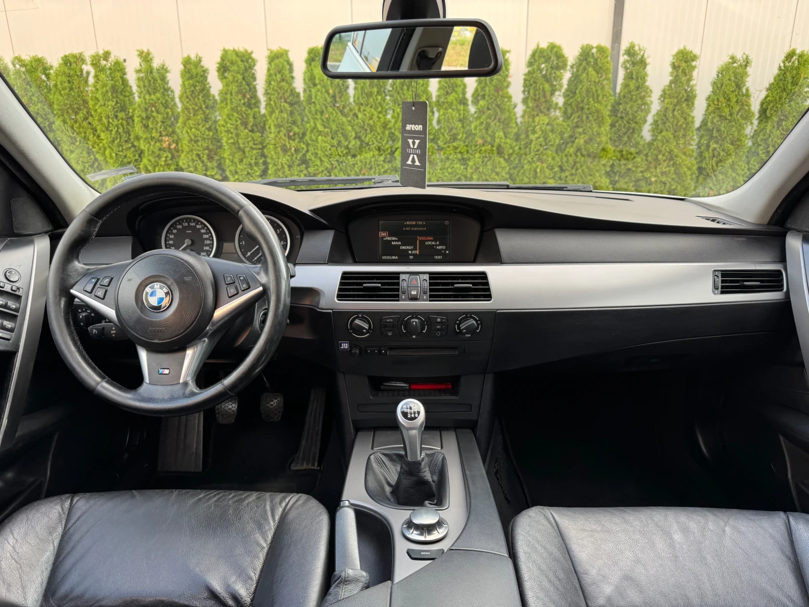 BMW 525 i M-pack/Газ/Регистиран/Обслужен!!! - изображение 9