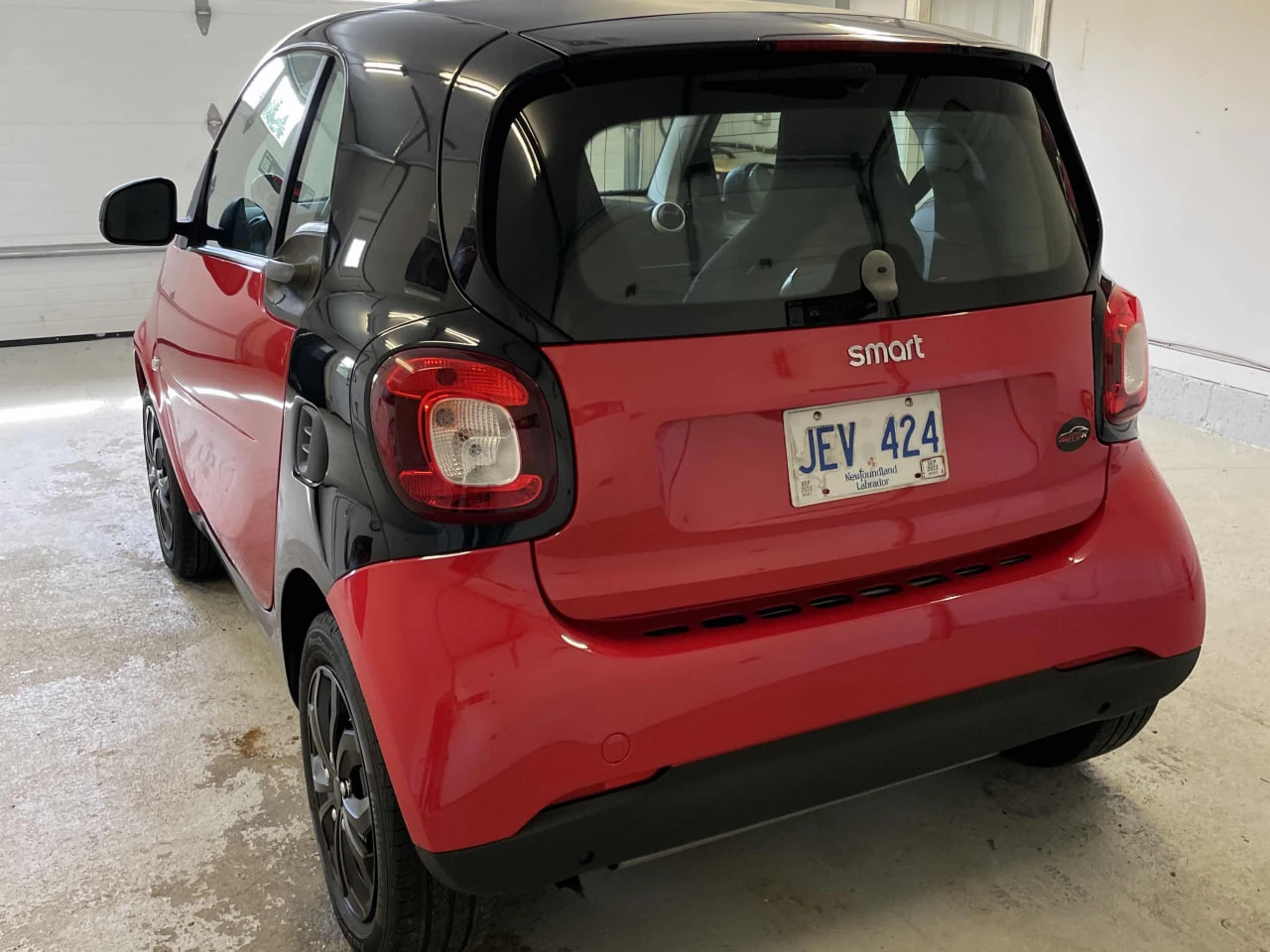 Smart Fortwo CARFAX* АВТОФИНАНСИРАНЕ* БЕЗ ПЪРВОНАЧАЛНА ВНОСКА*  - изображение 4
