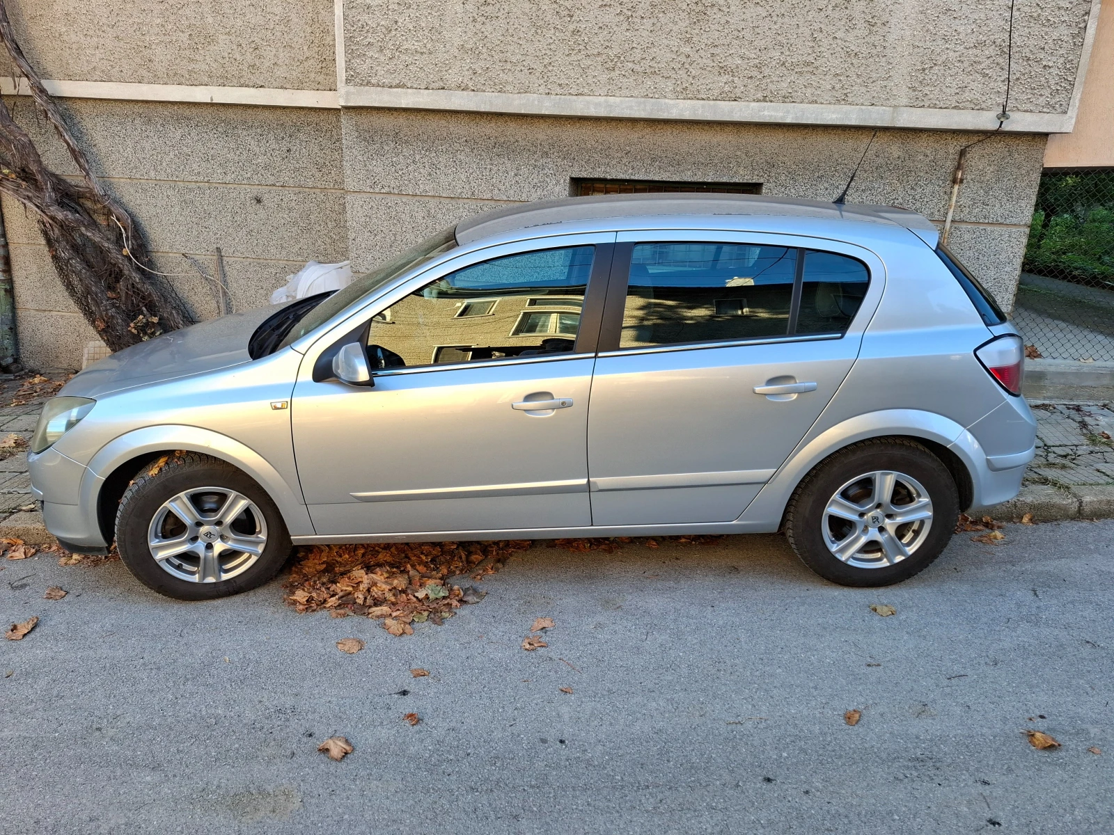 Opel Astra | Mobile.bg — изображение 1