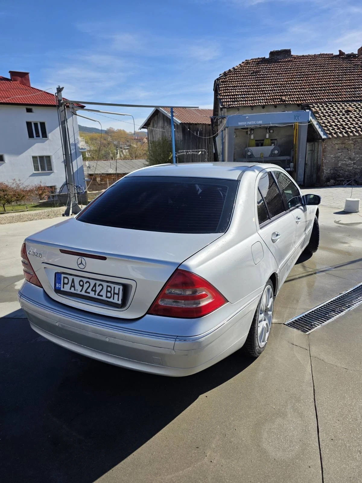 Mercedes-Benz C 320  - изображение 8