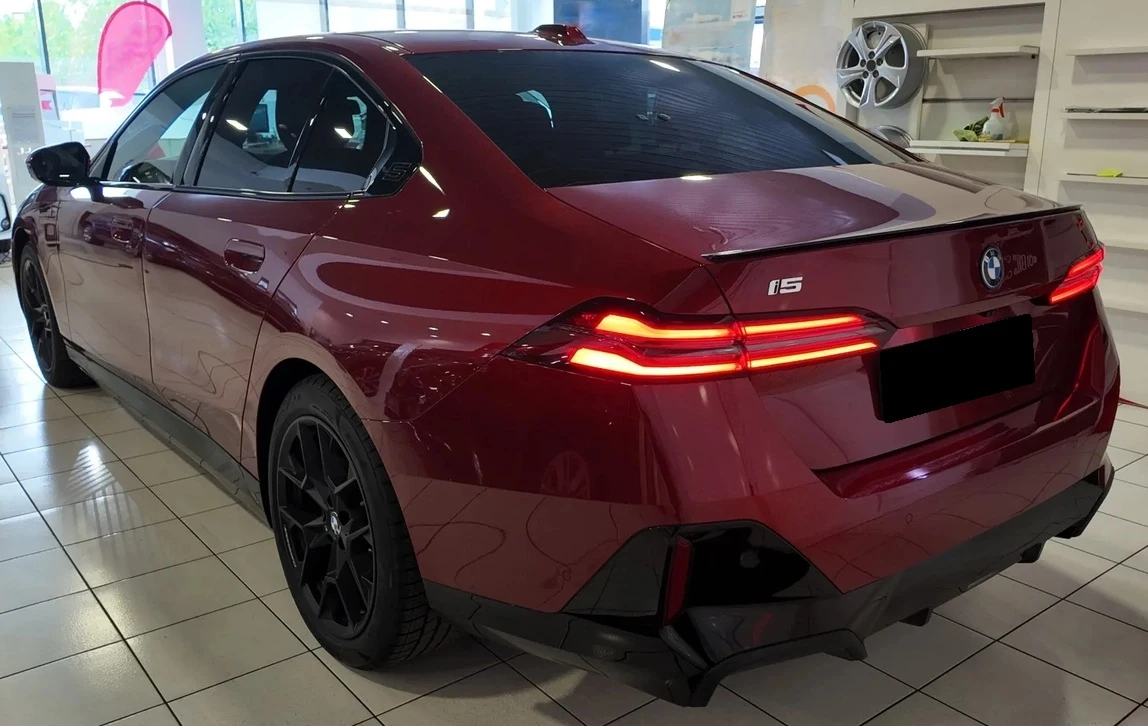 BMW i5 xDrive40 M-Sport, снимка 2 - Автомобили и джипове - 54603271