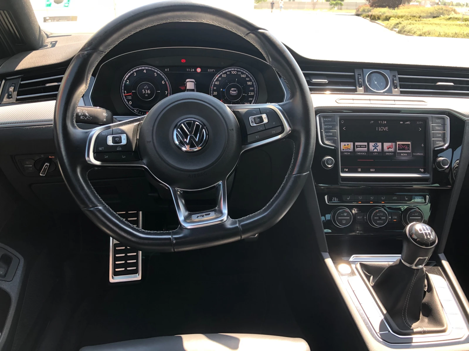 VW Passat 1.8 R-line , снимка 5 - Автомобили и джипове - 54856716