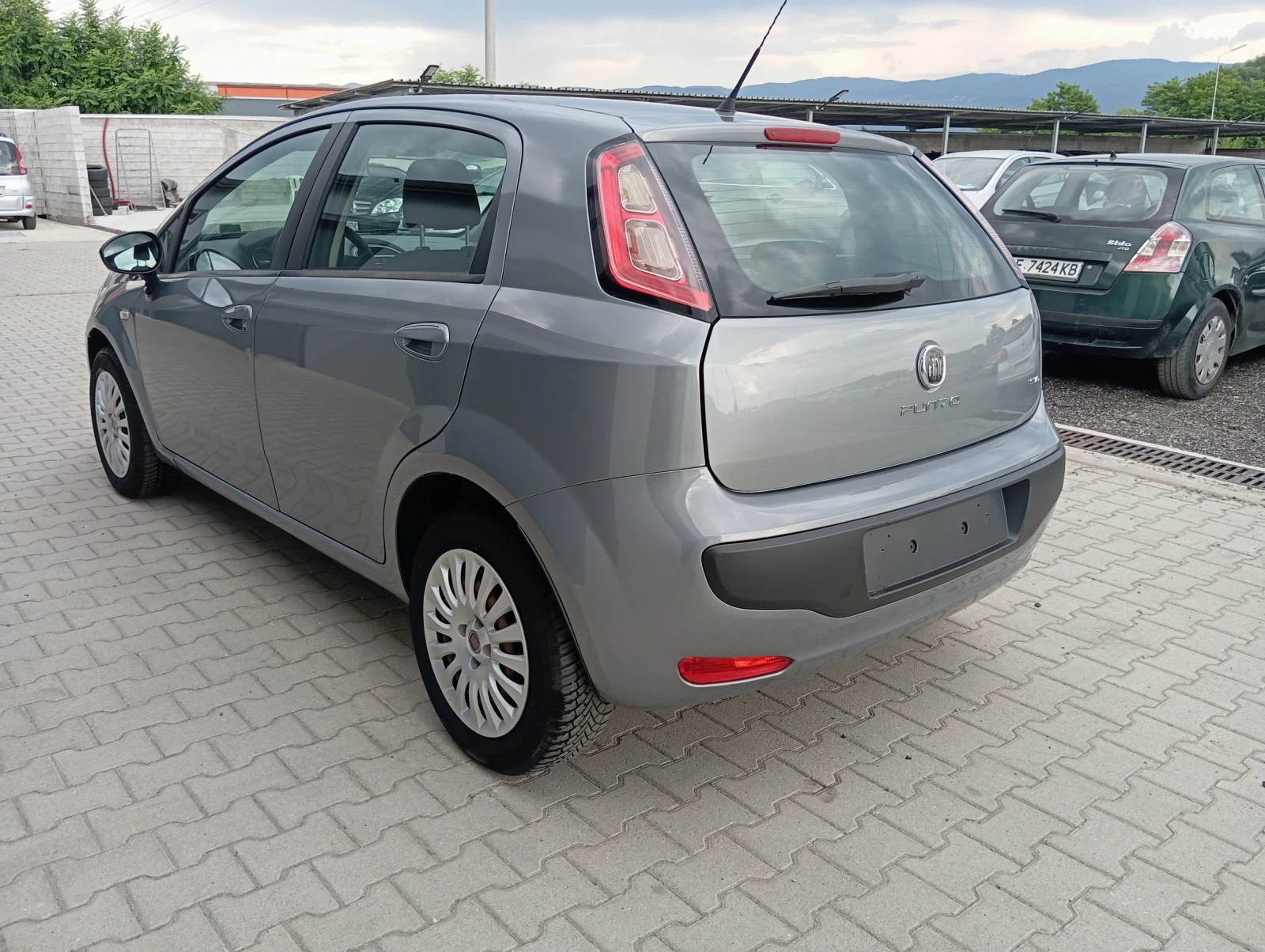 Fiat Punto 1.4i , снимка 4 - Автомобили и джипове - 54917838