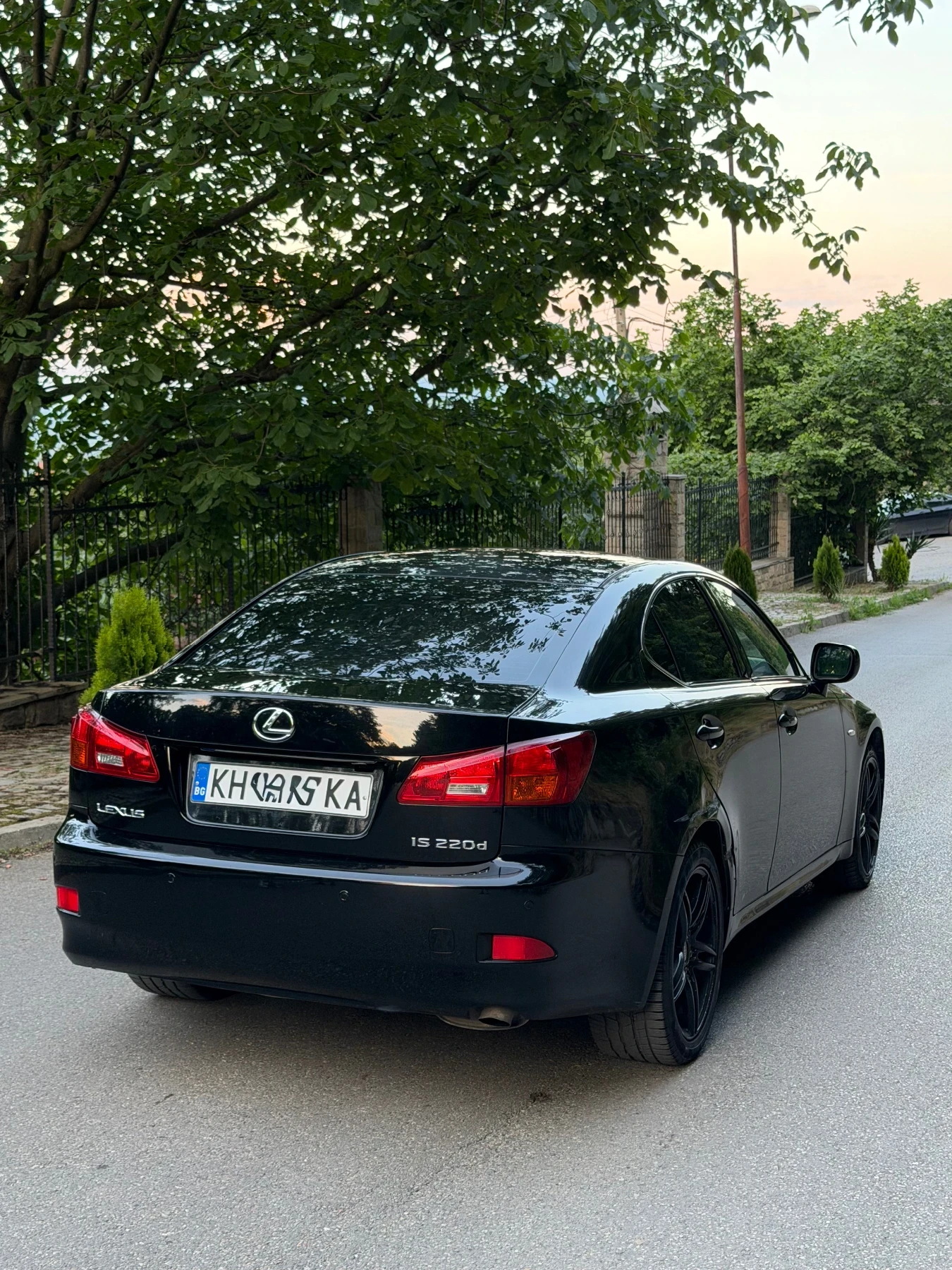 Lexus IS 220d, снимка 4 - Автомобили и джипове - 55382971
