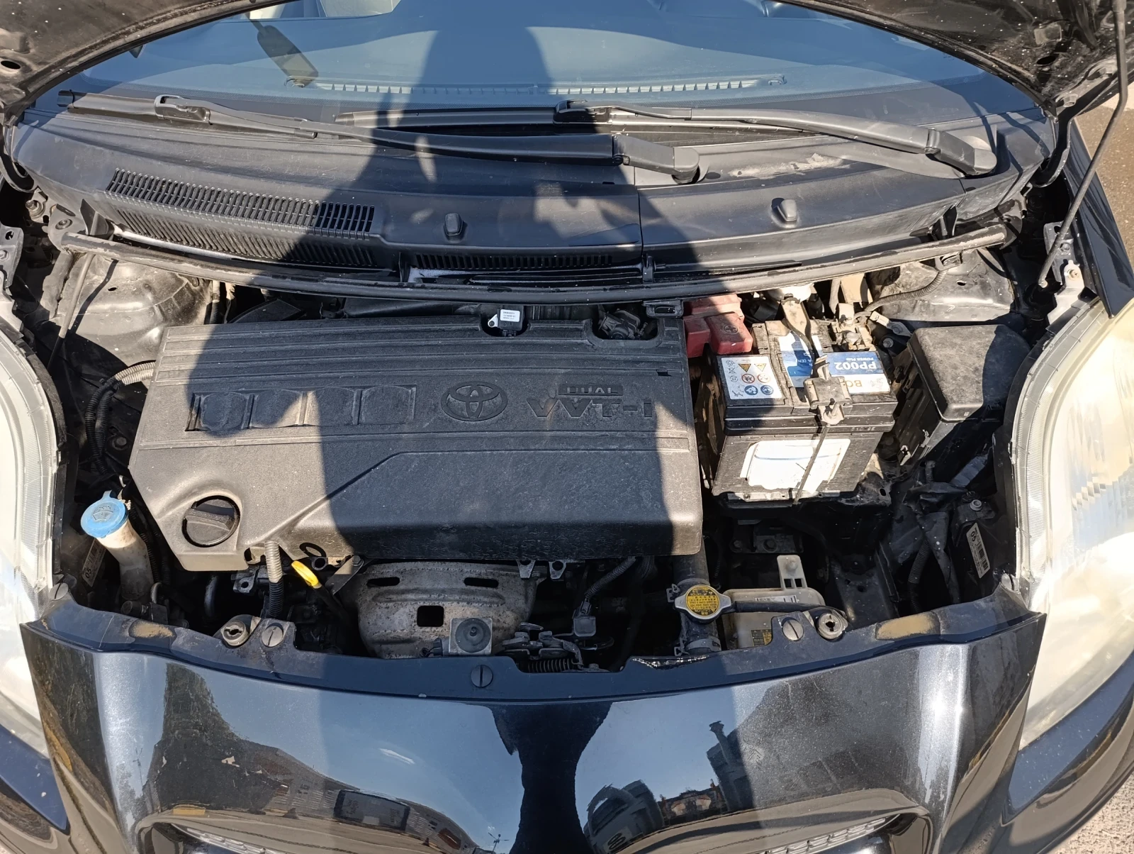 Toyota Yaris 1.3 VVTI , снимка 6 - Автомобили и джипове - 55544831