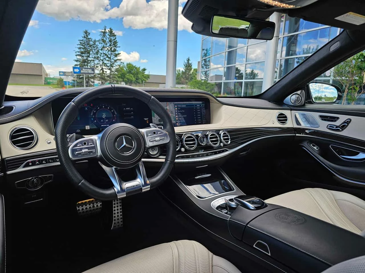 Mercedes-Benz S 63 AMG  FULL / BURMESTER / DIS / ОБДУХВАНЕ / NIGHT VISION, снимка 7 - Автомобили и джипове - 55555968