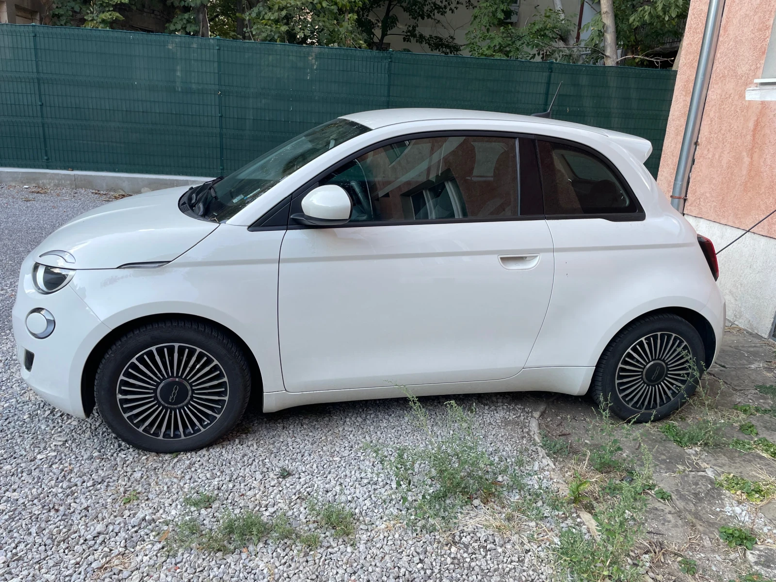 Fiat 500e, снимка 2 - Автомобили и джипове - 56118402