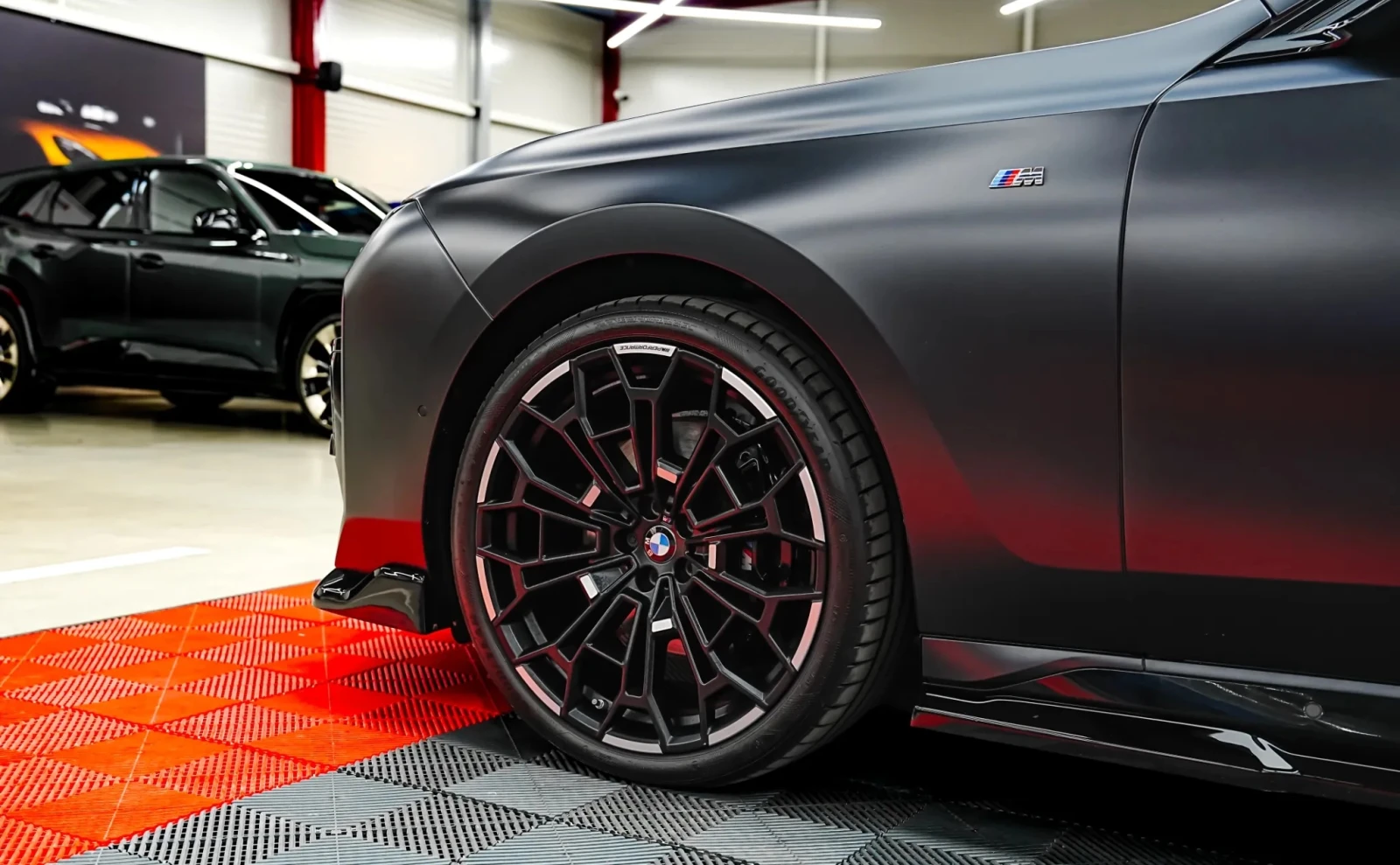 BMW 740 d xDrive M-Sport MHEV Maxton Design Package, снимка 4 - Автомобили и джипове - 56337341