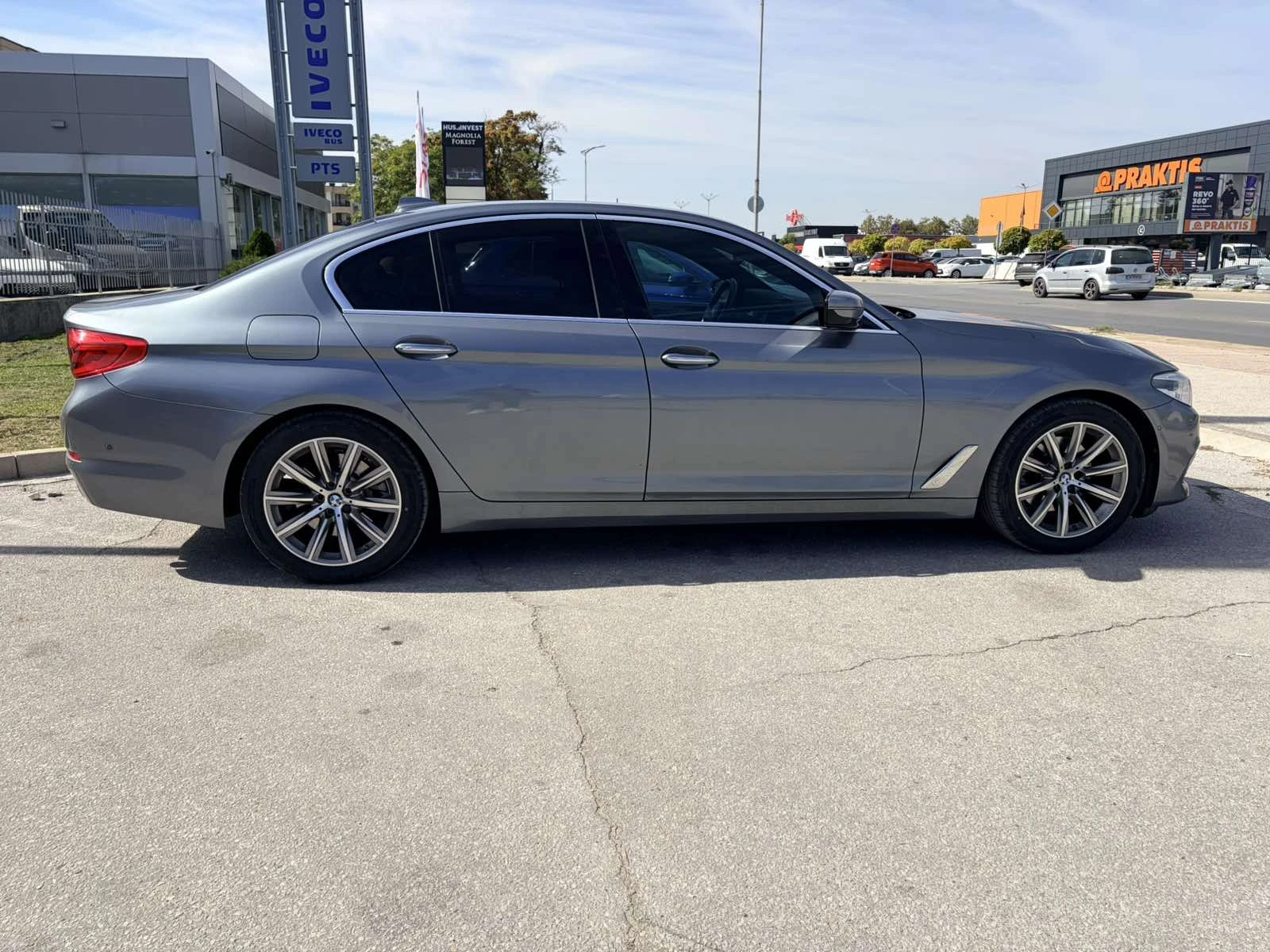 BMW 520 G30 XDrive, снимка 5 - Автомобили и джипове - 56407567