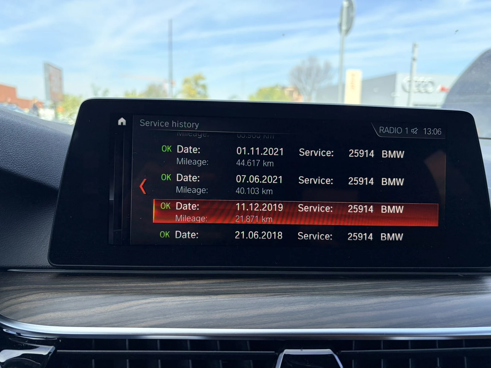 BMW 520 G30 XDrive, снимка 15 - Автомобили и джипове - 56407567
