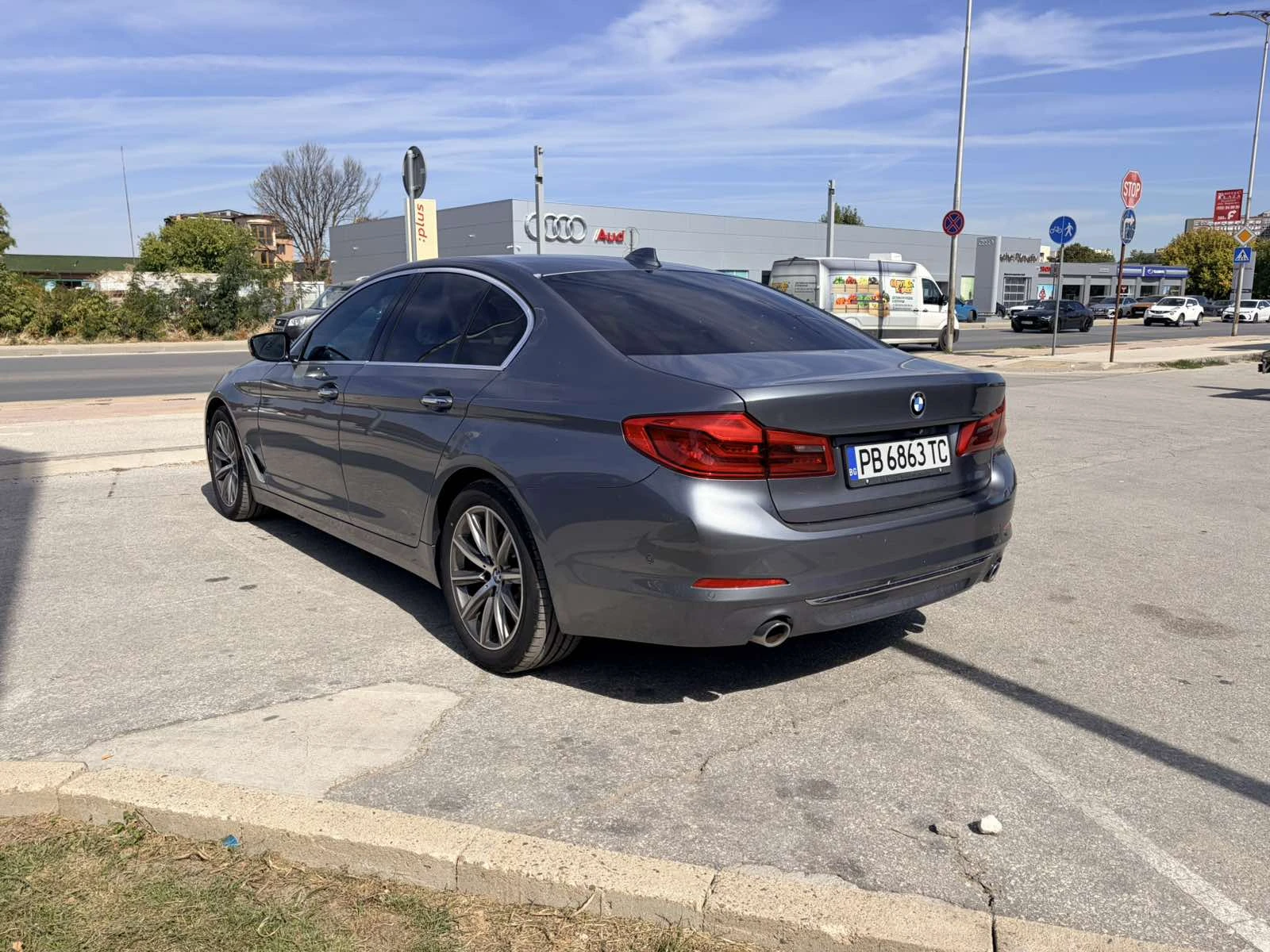 BMW 520 G30 XDrive, снимка 7 - Автомобили и джипове - 56407567