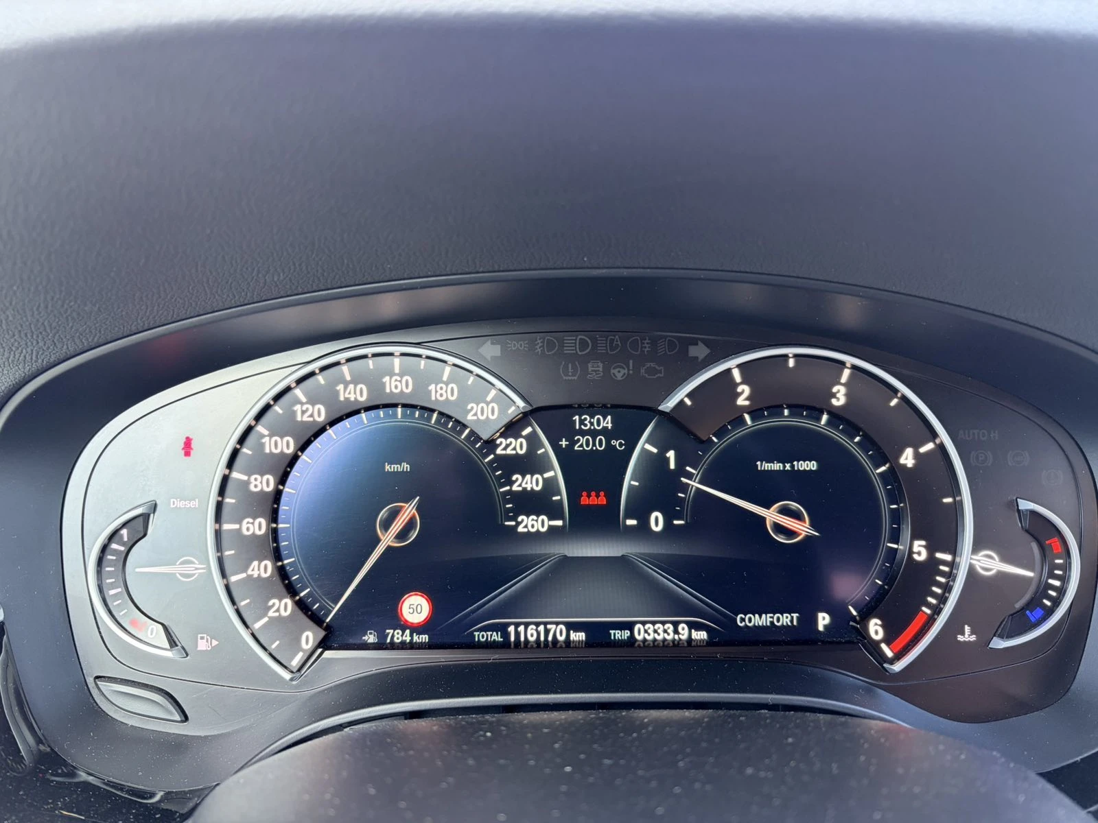 BMW 520 G30 XDrive, снимка 10 - Автомобили и джипове - 56407567