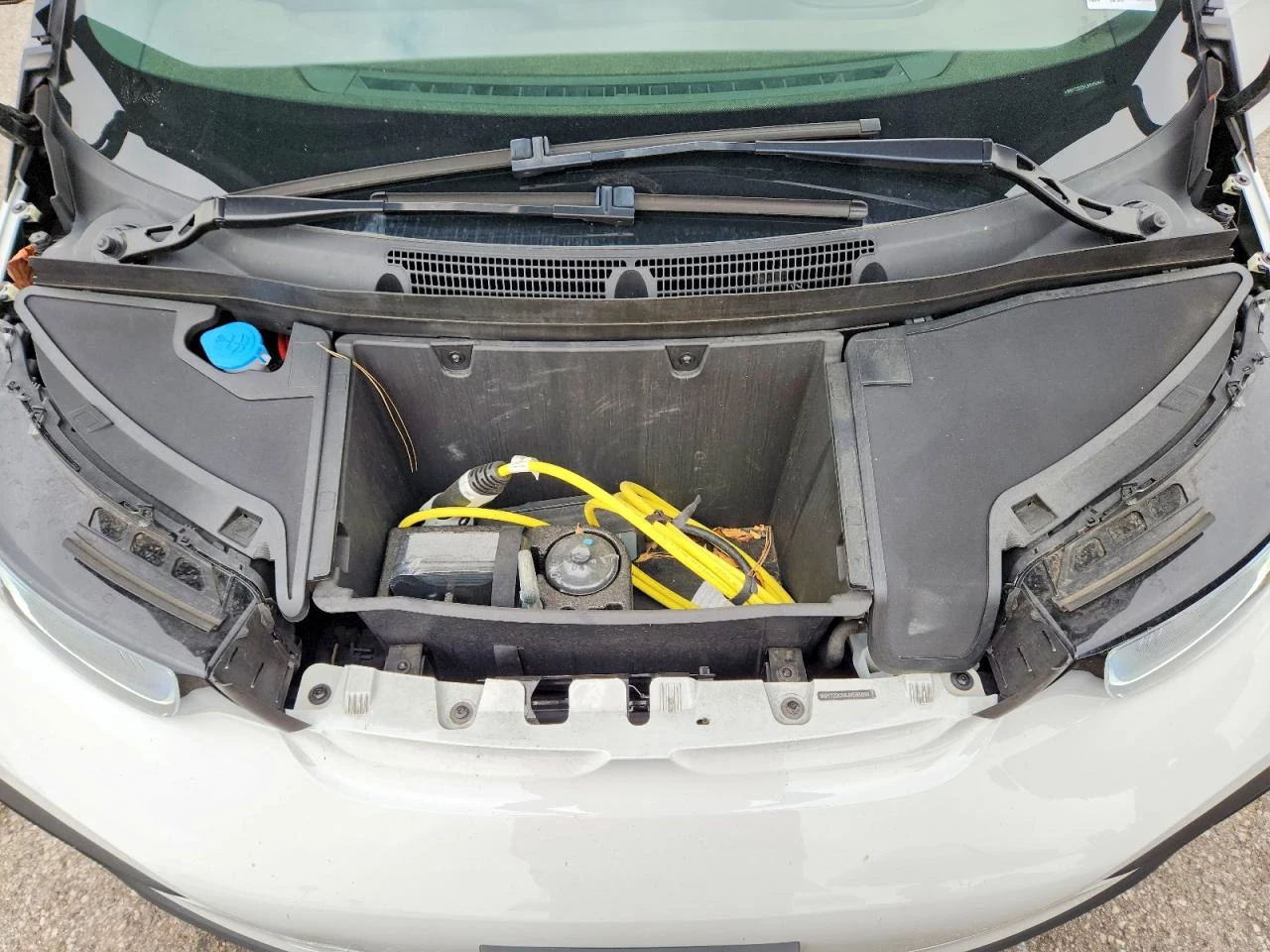 BMW i3, снимка 11 - Автомобили и джипове - 56614230