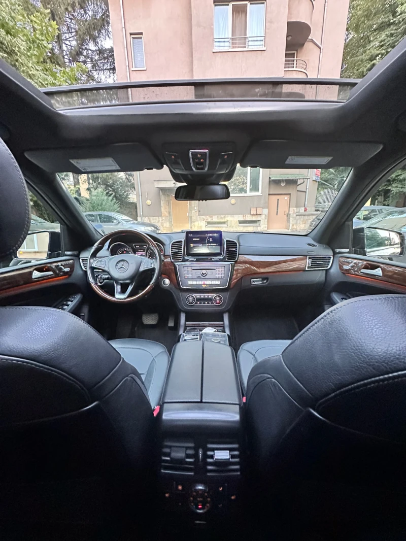 Mercedes-Benz GLE 500 GLE550 * AMG* V8* PANO* HARMAN KA* MASSAGE, снимка 4 - Автомобили и джипове - 48872080